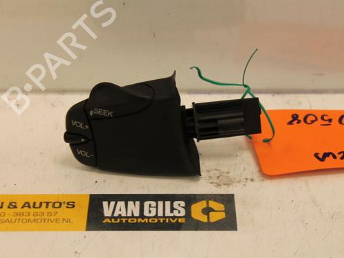 Used Steering wheel controls Steering wheel controls 15310682 15310682