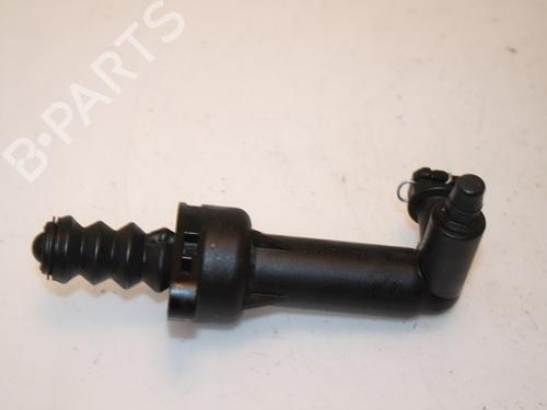 Used Clutch slave cylinder Clutch slave cylinder 15333054 15333054