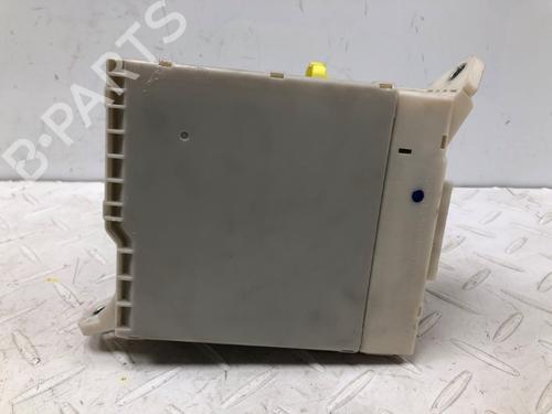 Used Fuse box Fuse box LEXUS IS II (_E2_) 220d (ALE20) (177 hp) 22905057 22905057