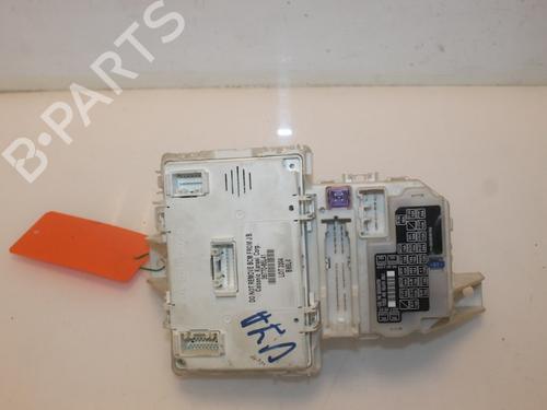 Used Fuse box OPEL AGILA (B) (H08) 1.0 (F68) (68 hp) 15317129