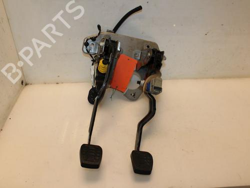 Used Pedal Pedal 15323203 15323203