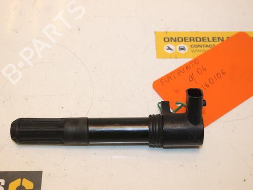 Used Ignition coil FIAT GRANDE PUNTO (199_) 1.4 16V (199BXG1B, 199AXG1B) (95 hp) 15314456