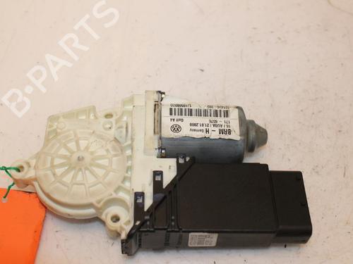 Used Electronic module SEAT LEON (1M1) 1.6 (100 hp) 15329834