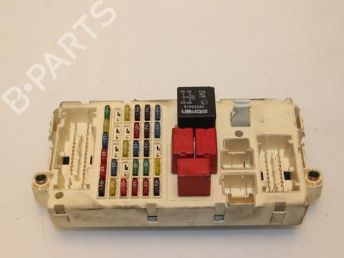 Used Fuse box Fuse box 16183272 16183272