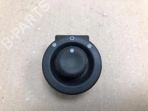 mirror-switch-renault-clio-iii-br01-cr01-2005-2006-2007-2008-2009-2010-2011-2012-2013-2014-37213882 main image