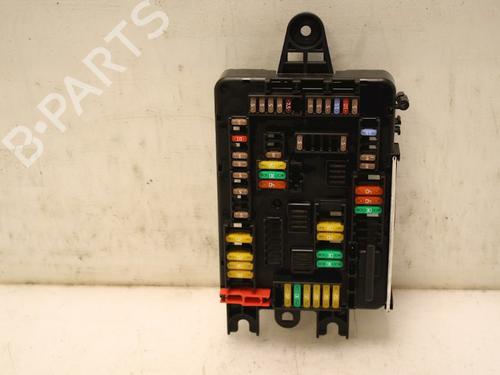 Used Fuse box BMW 3 (F30, F80) 330 e (252 hp) 15336344