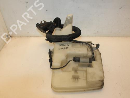 Used Windscreen washer tank BMW 5 (E60) 523 i (177 hp) 16398643