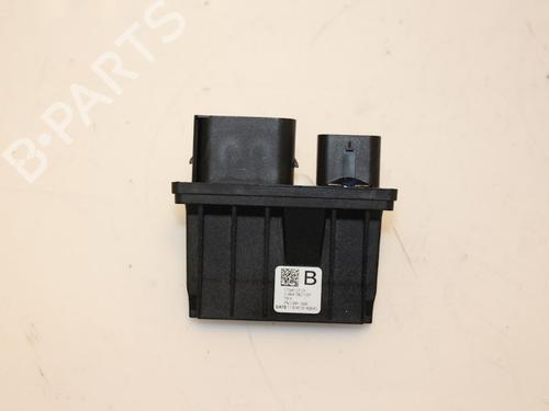 Used Control unit VW TOURAN (5T1) 2.0 TDI (190 hp) 15322648