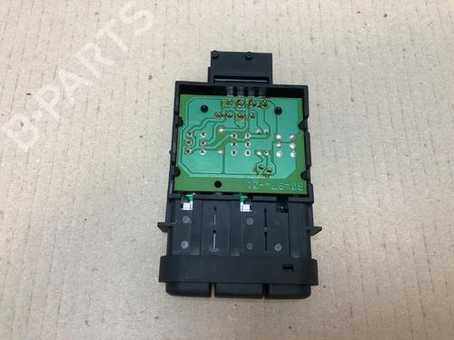 Switch SAAB 9-3 (YS3D) 2.0 i | BP16075395I30 