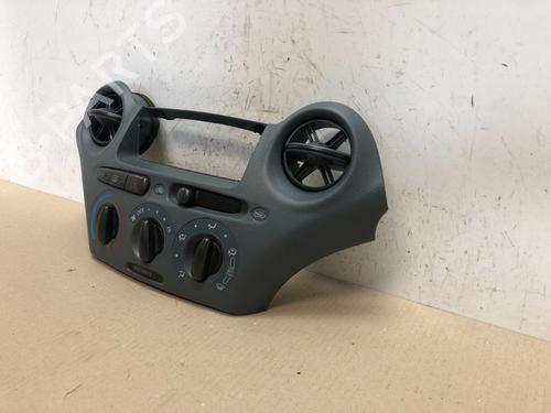 Climate control TOYOTA YARIS (_P1_) 1.0 (SCP10_, SCP10R) | BP15533976I5 