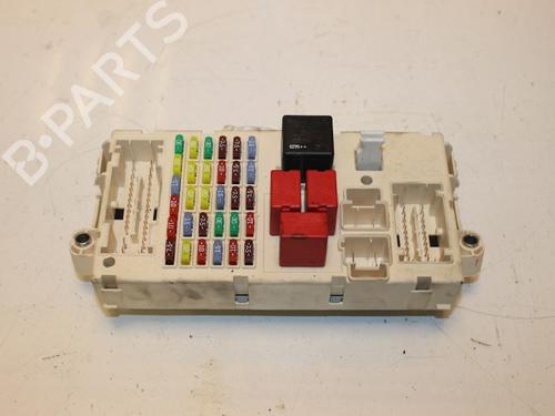 Used Fuse box Fuse box 15315112 15315112