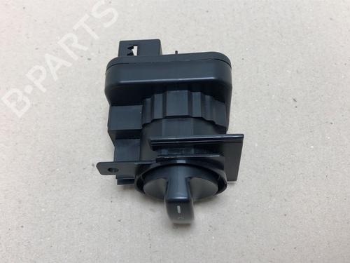 Headlight switch MERCEDES-BENZ A-CLASS (W169) A 200 (169.033, 169.333) | BP17184974I24 