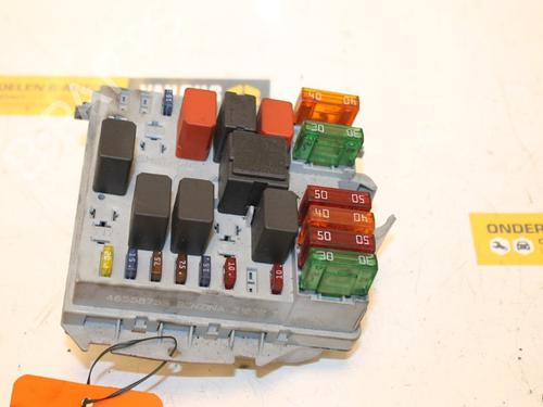 Used Fuse box Fuse box 15312025 15312025