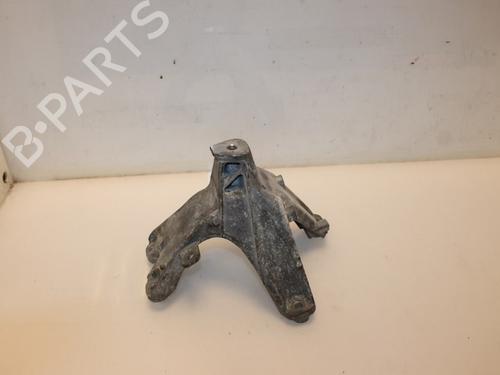 Used Engine mount Engine mount 15318159 15318159