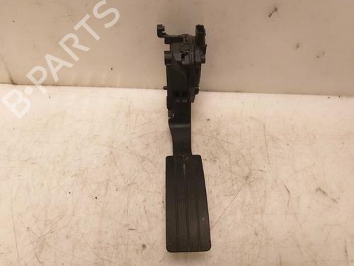 Pedal RENAULT CLIO IV (BH_) 0.9 TCe 90 (BHNF, BHMA, BHMH, BHJK, BHJR) (90 hp) 15338896