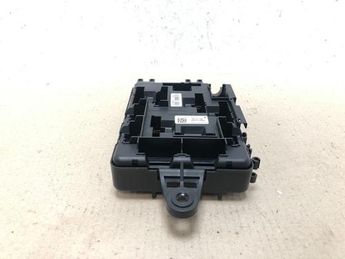 Used Fuse box Fuse box 21819719 21819719