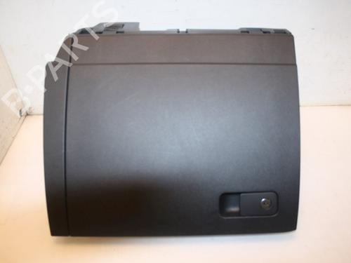 Used Glove box Glove box 15333678 15333678