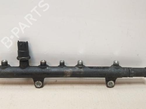 Used Injection rail Injection rail 15341095 15341095
