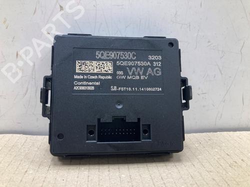electronic-module-vw-golf-vii-5g1-bq1-be1-be2-2012-2013-2014-2015-2016-2017-2018-2019-2020-2021-37205359 main image