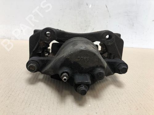 Used Right front brake caliper Right front brake caliper 15535931 15535931