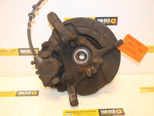 Used Right front steering knuckle VOLVO XC70 I Cross Country (295) 2.4 T XC AWD (193 hp) 15313927