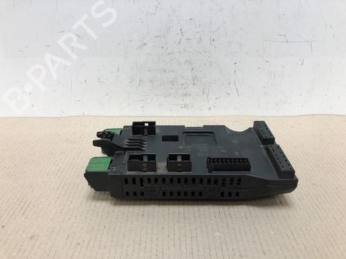 Used Fuse box Fuse box 15297214 15297214