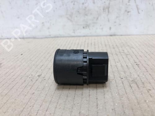 Switch RENAULT MEGANE III Grandtour (KZ0/1) 1.5 dCi (KZ09, KZ0D, KZ1G, KZ29, KZ14, KZ1W, KZ10, KZ1F,... | BP19428774I30 