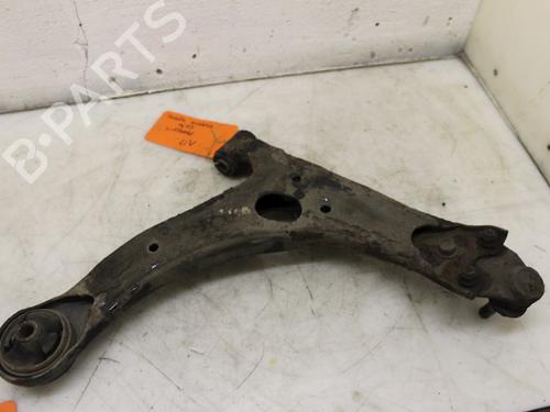 Used Left front suspension arm TOYOTA AVENSIS (_T25_) 1.8 VVT-i (ZZT251_, ZZT251R) (129 hp) 15302379