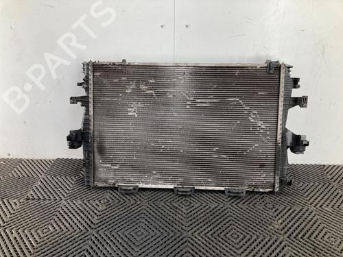Used Water radiator Water radiator 37214600 37214600