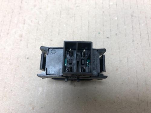 Switch MERCEDES-BENZ E-CLASS (W210) E 280 (210.063) | BP15536552I30 