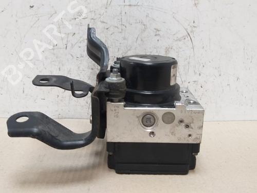 Used ABS pump ABS pump TOYOTA YARIS (_P13_) 1.0 (KSP130_, KSP130) (69 hp) 15343929 15343929