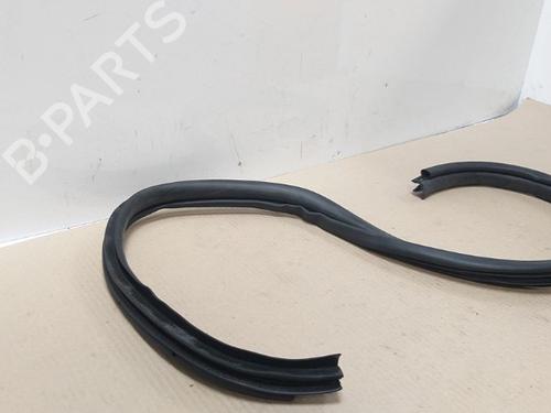 Rubber door seal MITSUBISHI MIRAGE / SPACE STAR VI Hatchback (A0_A) 1.0 (A05A) | BP15328403C142 