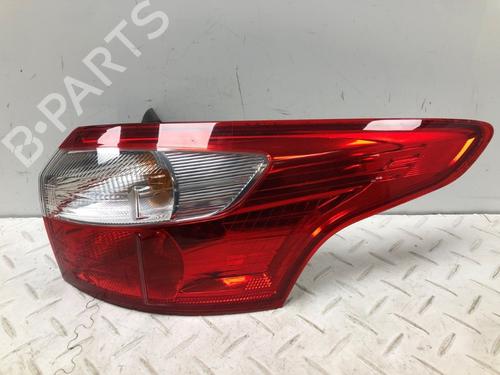 right-taillight-ford-focus-iii-turnier-2010-2011-2012-2013-2014-2015-2016-2017-2018-2019-2020-37203975 main image