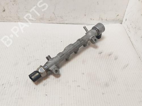 Used Injection rail Injection rail 37213521 37213521