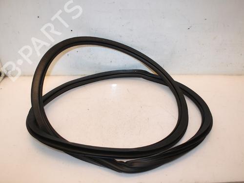 Used Rubber door seal AUDI A3 Sportback (8VA, 8VF) 1.4 TFSI e-tron (204 hp) 15332648