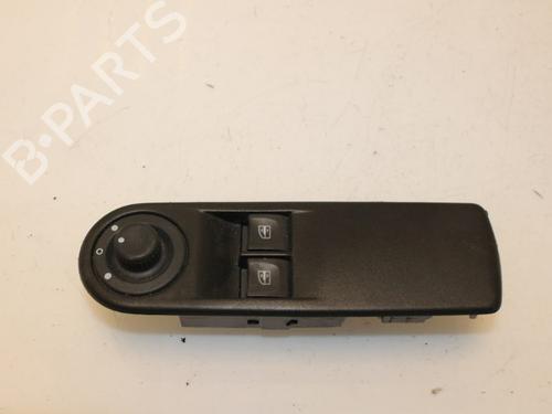Used Switch RENAULT CLIO IV (BH_) 0.9 TCe 90 (BHNF, BHMA, BHMH, BHJK, BHJR) (90 hp) 15323784