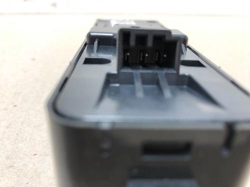Switch VOLVO V40 Hatchback (525) T2 GTDi | BP22311241I30 - Image 6