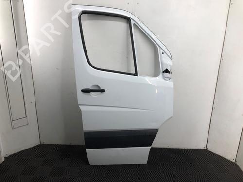 Used Right front door Right front door 37028291 37028291