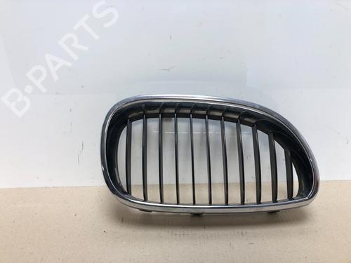 Front grille BMW 5 (E60) 523 i (177 hp) 15537486