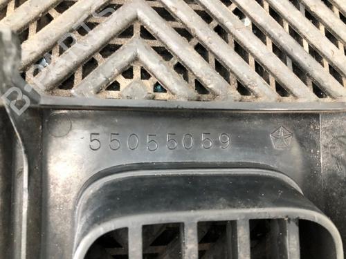 Grille JEEP GRAND CHEROKEE I (ZJ, ZG) 5.2 i 4x4 (ZJ) | BP22904924C40 