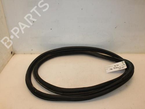 Used Rubber door seal VW UP! (121, 122, BL1, BL2, BL3, 123) 1.0 (60 hp) 15325568