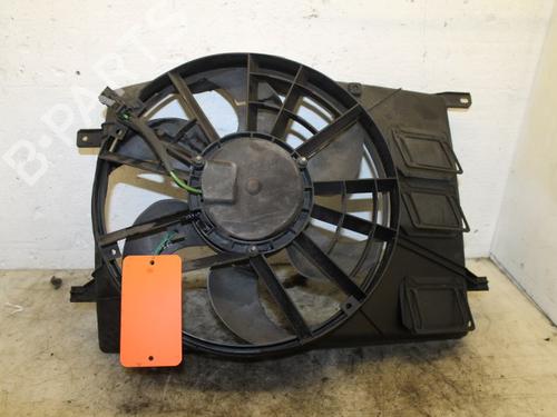 Used Radiator fan Radiator fan 15304429 15304429