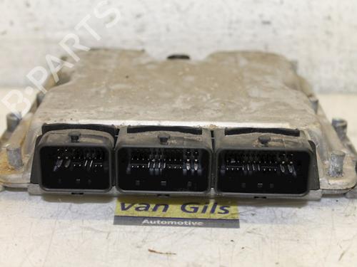 Used Engine control unit (ECU) Engine control unit (ECU) 15305464 15305464