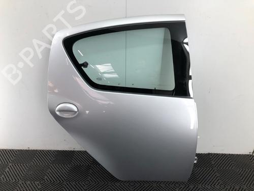 right-rear-door-toyota-aygo-_b1_-2005-2006-2007-2008-2009-2010-2011-2012-2013-2014-37206279 main image