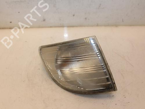 Used Right front indicator Right front indicator 15329539 15329539