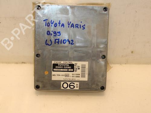 Used Engine control unit (ECU) TOYOTA YARIS (_P1_) 1.0 (SCP10_, SCP10R) (68 hp) 15324033