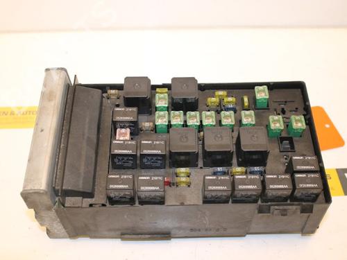 Used Fuse box Fuse box 15309308 15309308