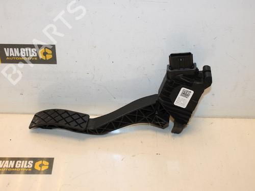 Used Pedal Pedal 15829158 15829158