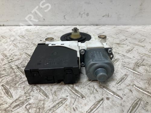 Electronic module VW GOLF PLUS V (5M1, 521) 1.9 TDI | BP37204675M83 - Image 5