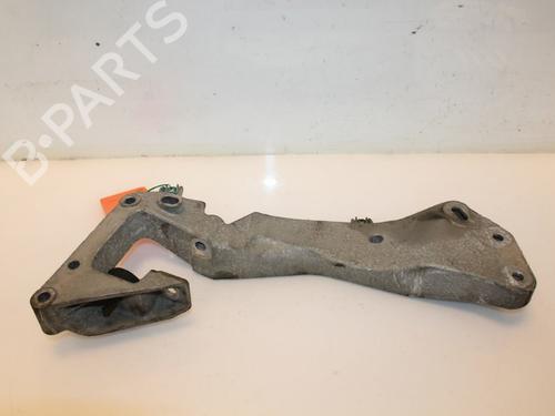 Used Gearbox mount BMW X1 (E84) xDrive 20 d (184 hp) 15321187